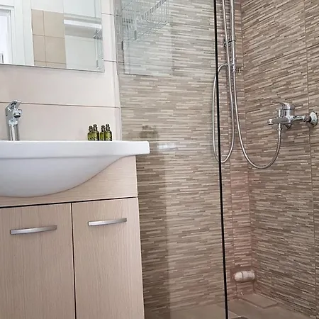 Apartment Sky - Center, 5 Bd, 4 Bath Athens