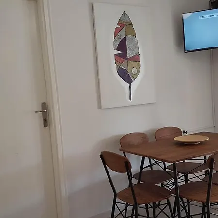 Sky - Center, 5 Bd, 4 Bath Apartment