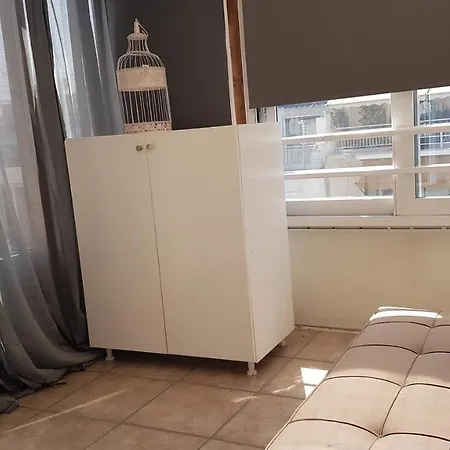 Sky - Center, 5 Bd, 4 Bath Athens